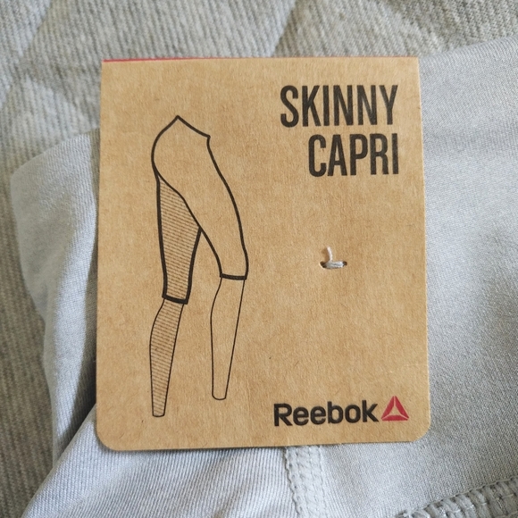 Reebok Skinny Capri Training🏃 Leggings - Size M - Picture 10 of 12